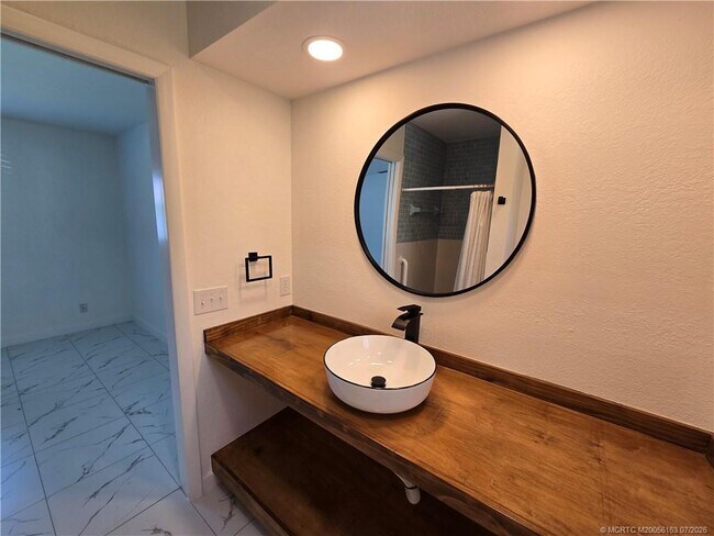 Building Photo - 2648 Rockcrest Ct
