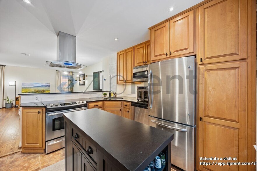 Building Photo - 1183 N Vernon St