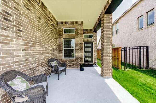 Building Photo - 27279 Lombard Wood Dr