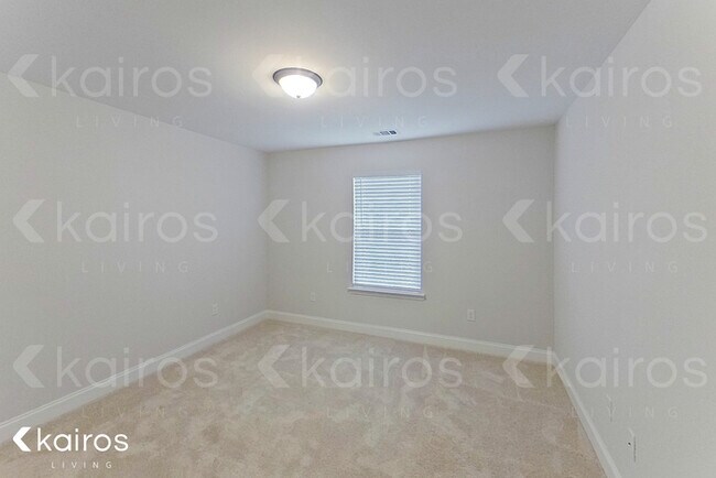 Building Photo - 237 Western Red Cedar Dr
