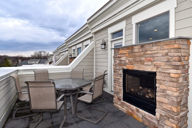 Rooftop Fireplace - 4531 Westhall Dr