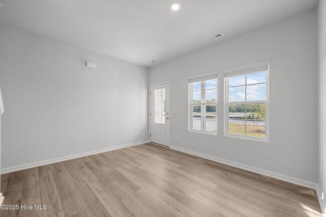 Building Photo - 186 Citadel Dr