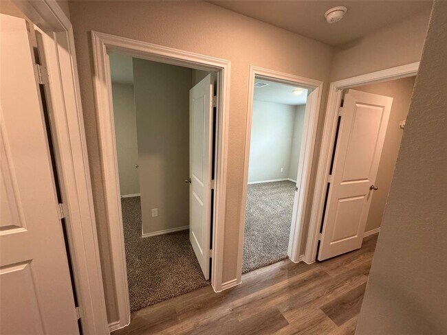 Building Photo - 209 Blanco Dr