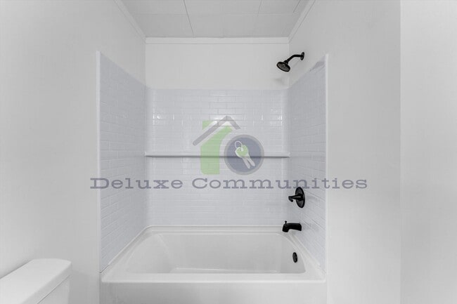Building Photo - 1011 Jennette Ave NW