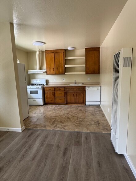 A new dishwasher and stove has been installed. - 3139 Turner St