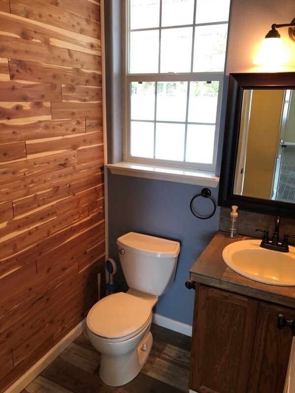 Building Photo - 10918 SW Adele Dr