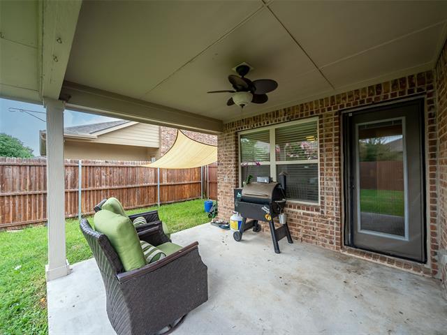 Building Photo - 1514 Greenbrier Dr