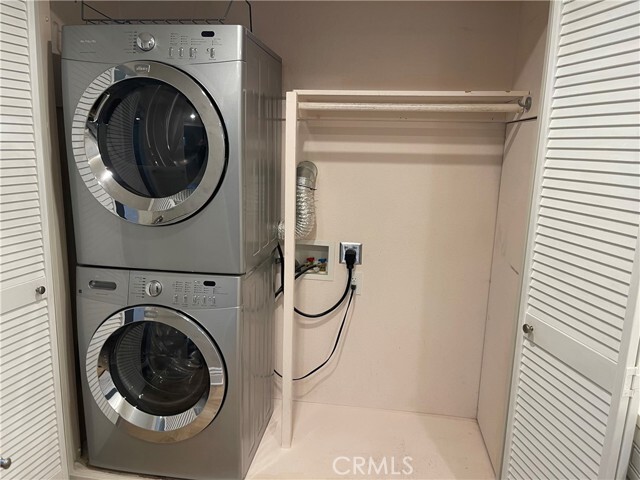 Building Photo - 638 Avenida Sevilla