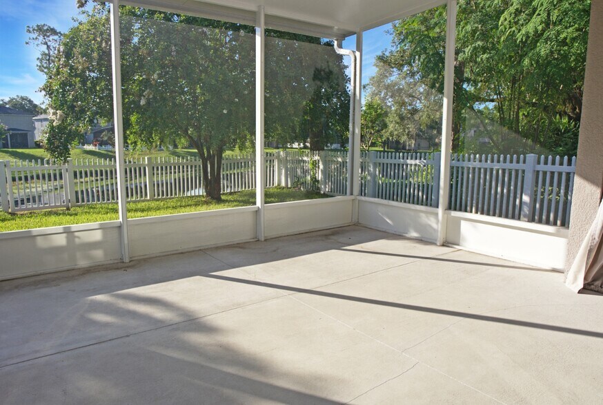 Building Photo - 126 Spring Glen Dr