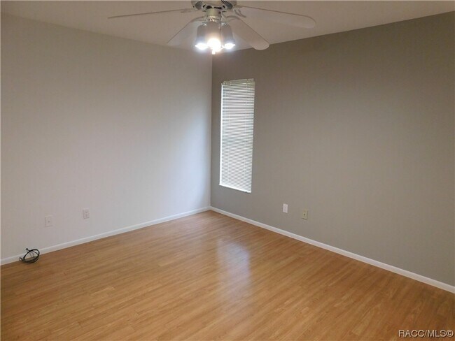 Building Photo - 62 N Pizarro Point