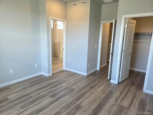 Building Photo - 2220 Santini Trl