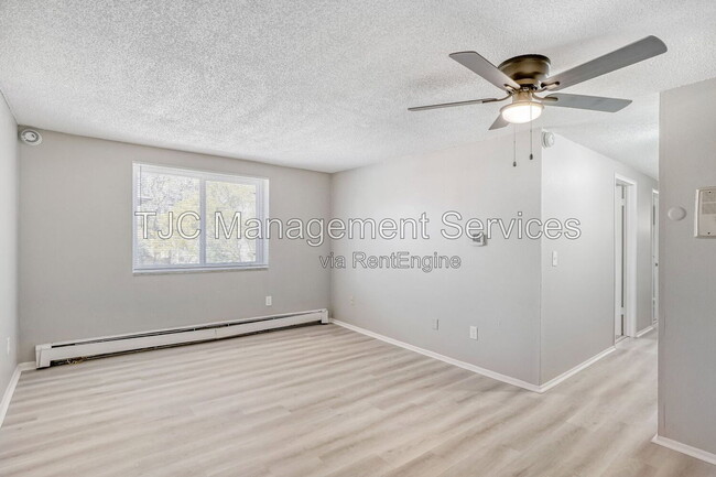 Building Photo - 1138 Corona St