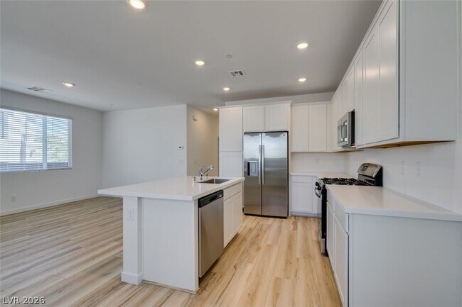 Building Photo - 1031 Valeria Rdg Ln