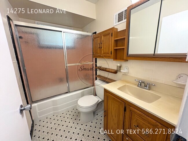 Building Photo - 14275 Leonard Ave