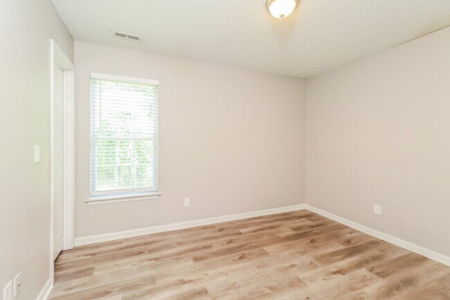 Building Photo - 3530 Joel Turner Dr