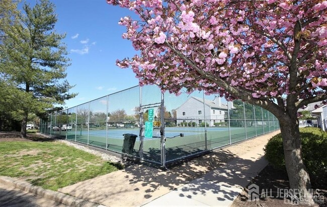 Building Photo - 1016 Aspen Dr