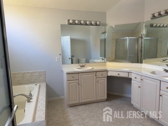 Building Photo - 22 Arbutus Way