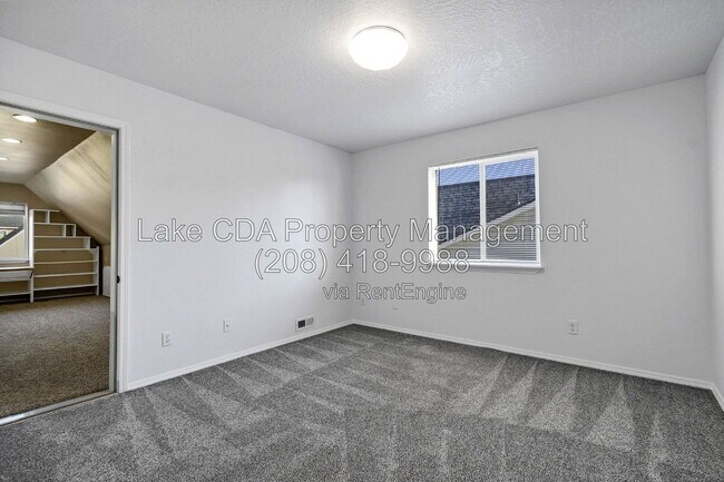 Building Photo - 2675 W Beth Loop