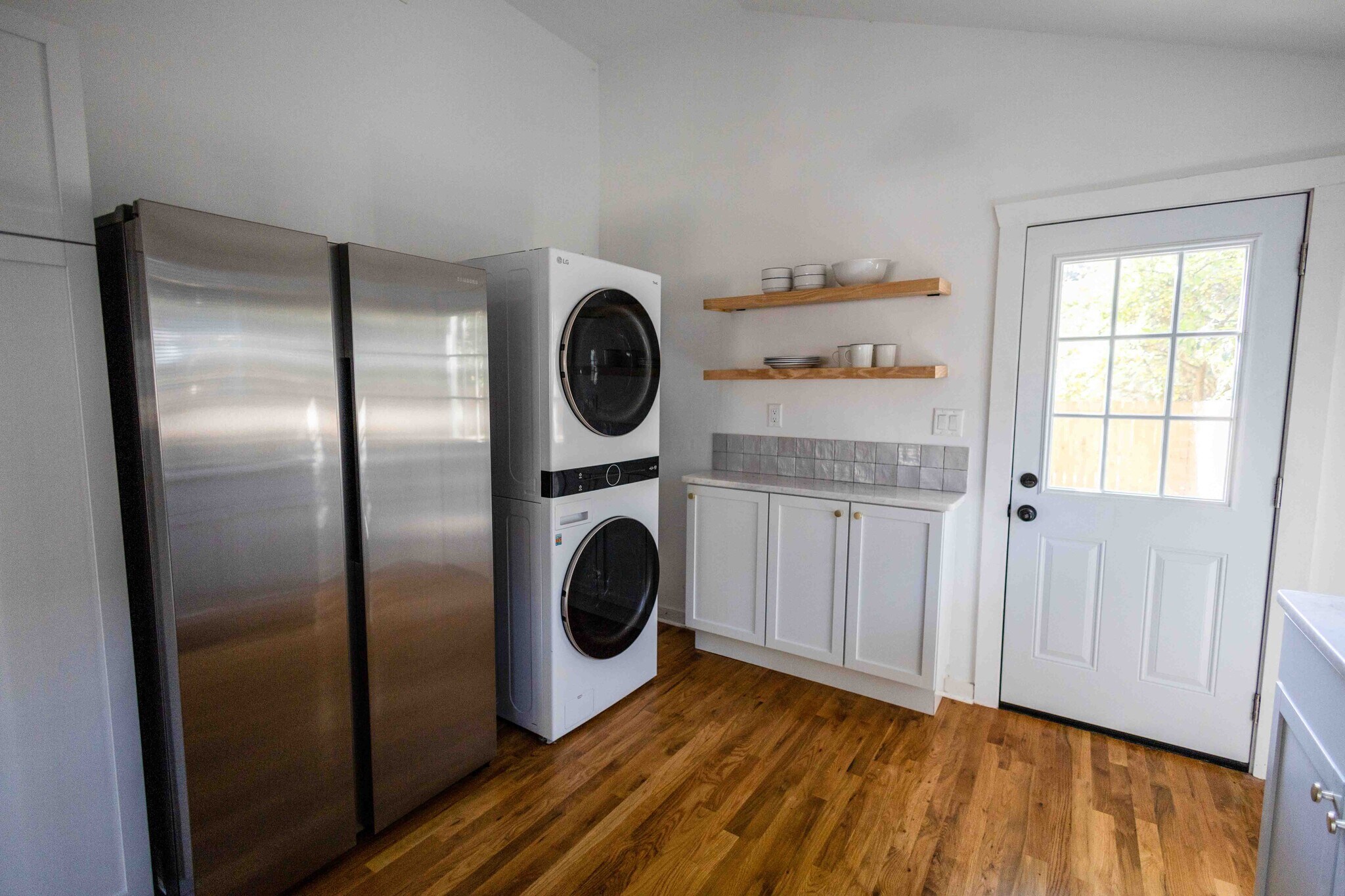 Building Photo - 731 E 34th St