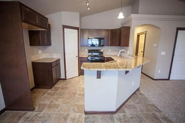 Building Photo - For Rent – Beautiful 3 Bed, 2 Bath Home wi...