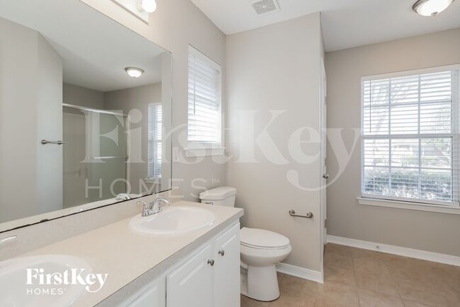 Building Photo - 7341 Ironside Dr N