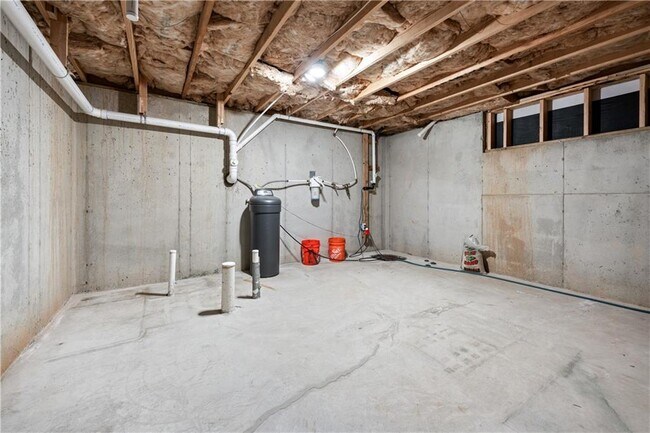 Building Photo - 1586 Garden View Dr