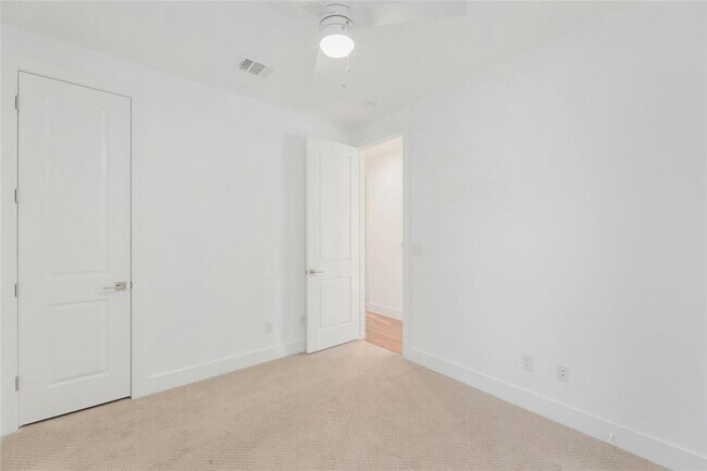 Building Photo - 1114 Walton Ln