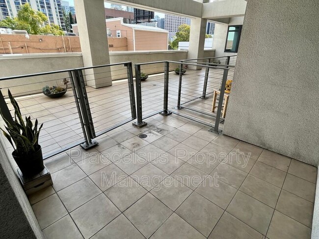 Building Photo - 1551 Fourth Ave