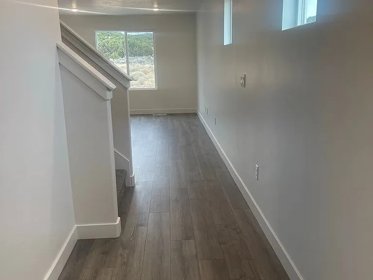 Building Photo - 2939 W LaGrand St