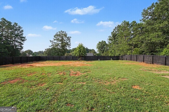 Building Photo - 520 Vineyard Rd