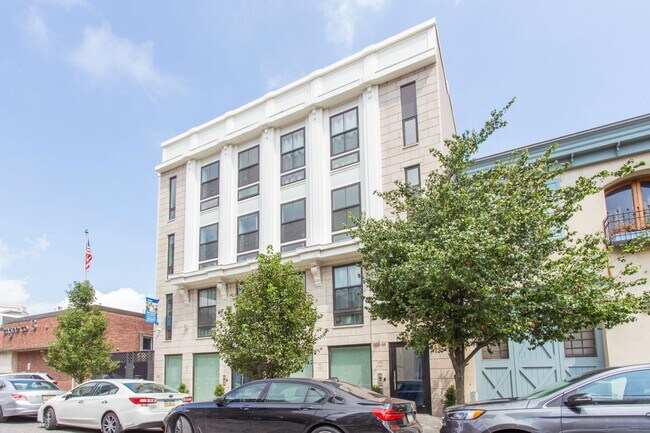 Building Photo - 1533-39 Parrish St