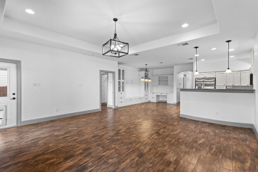 Building Photo - 7639 Eagle Ledge