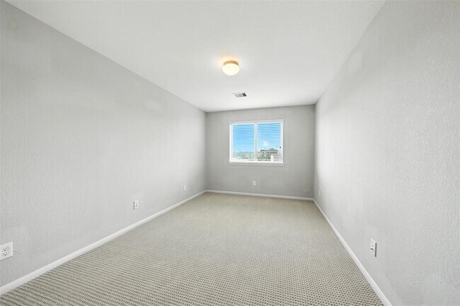 Building Photo - 6038 Jenna Wy