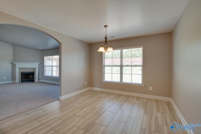 Building Photo - 512 Summer Cove Cir NW