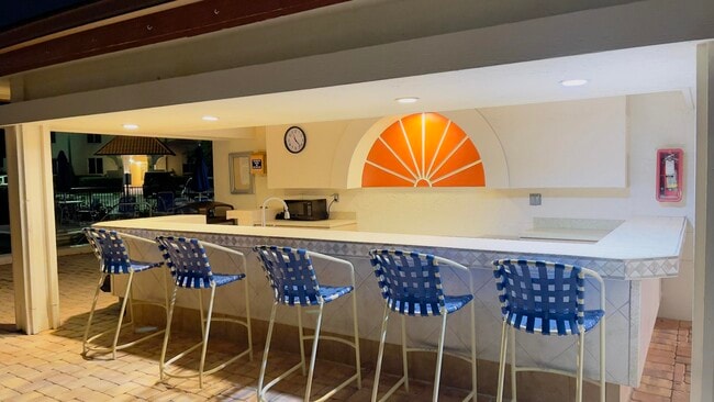 Building Photo - 107 Half Moon Cir