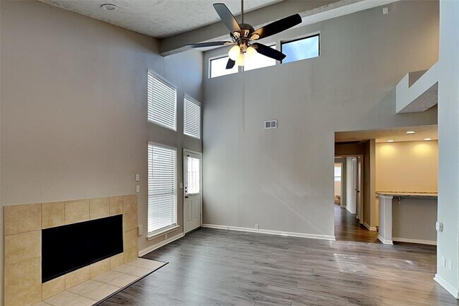 Building Photo - 6230 Billington St