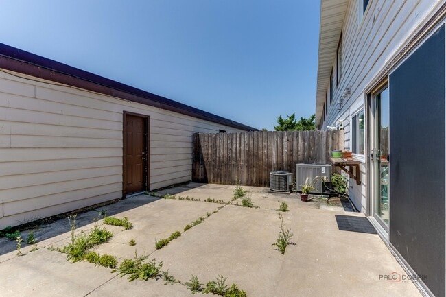 Building Photo - 1309 Court O