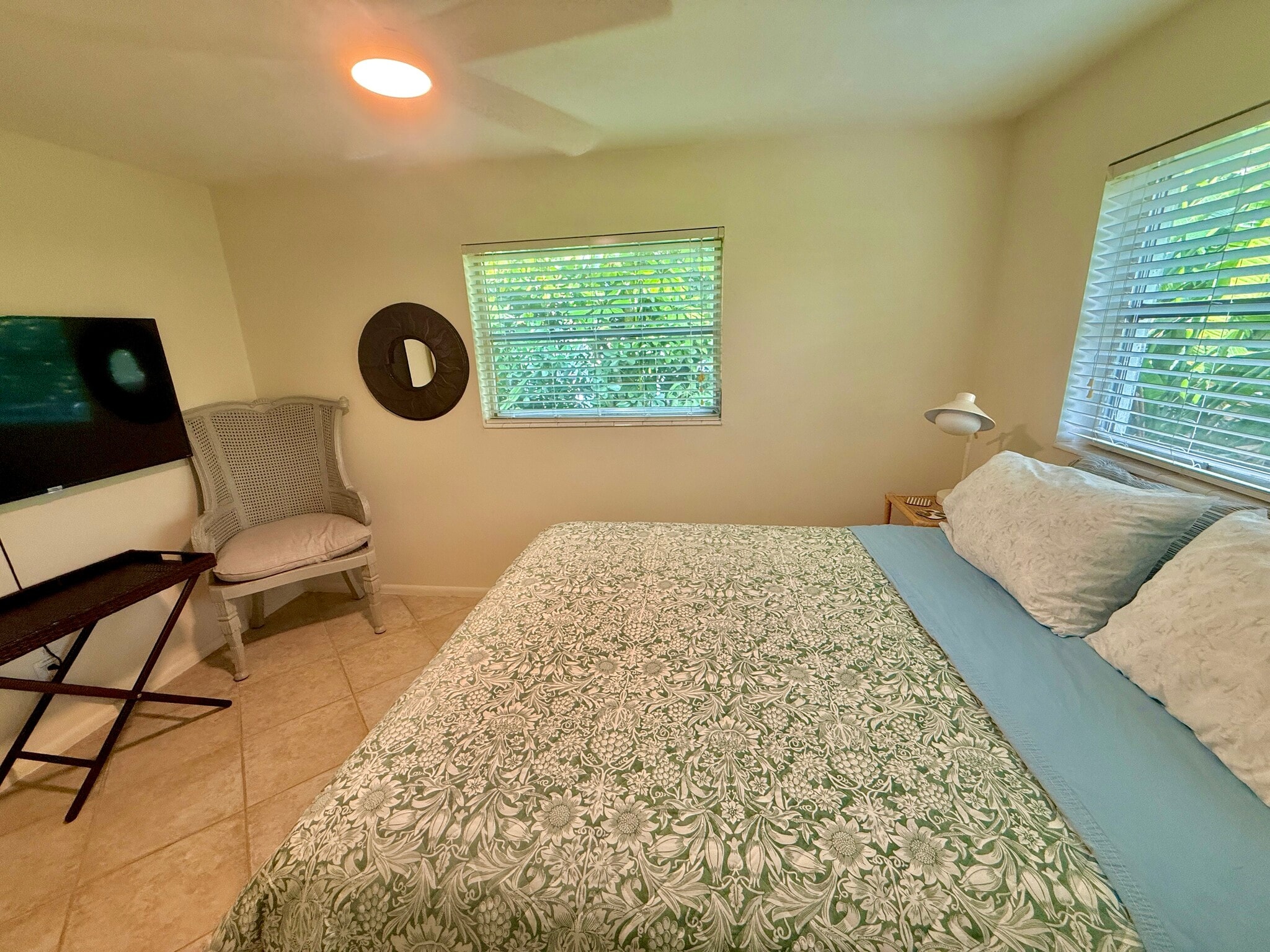 BEDROOM 2 with Queen bed & 50-inch 4K UHD Roku TV. - 465 8th St N