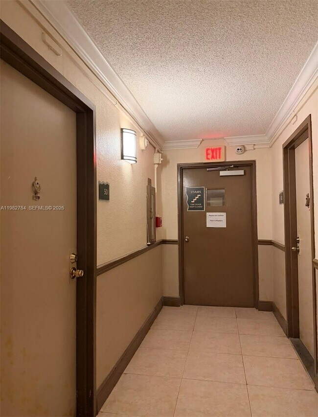 Building Photo - 1805 Sans Souci Blvd