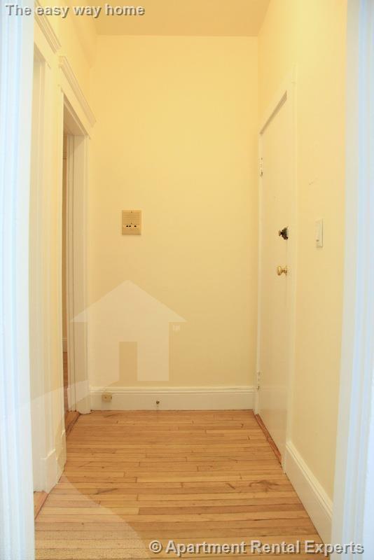 Building Photo - 18 Chauncy St