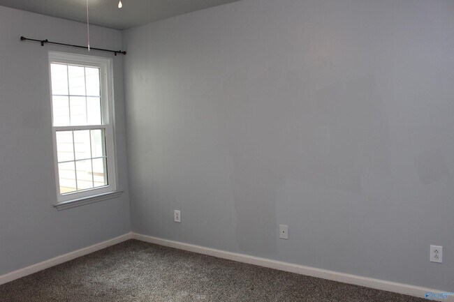Building Photo - 351 Waters Edge Ln