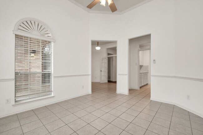 Building Photo - 25315 Walter Peak Ln