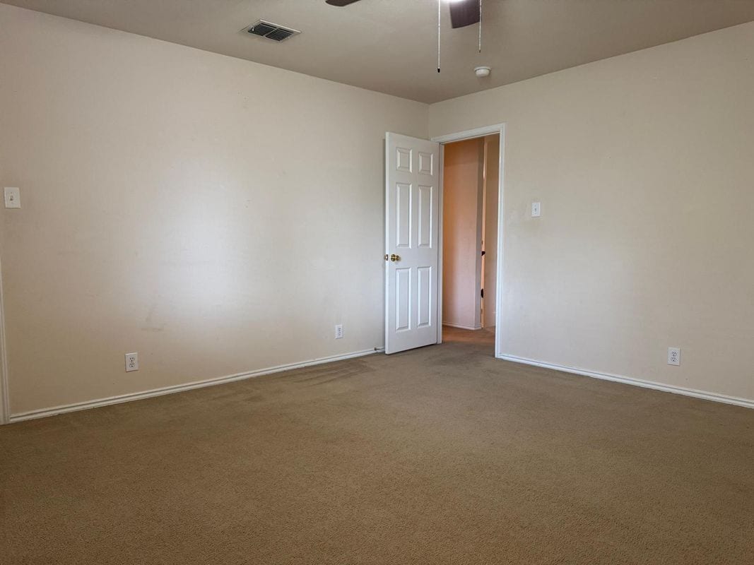 Building Photo - 4526 Darien Vista