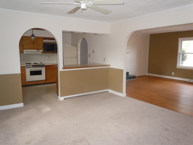 Building Photo - 4014 Avera Ave