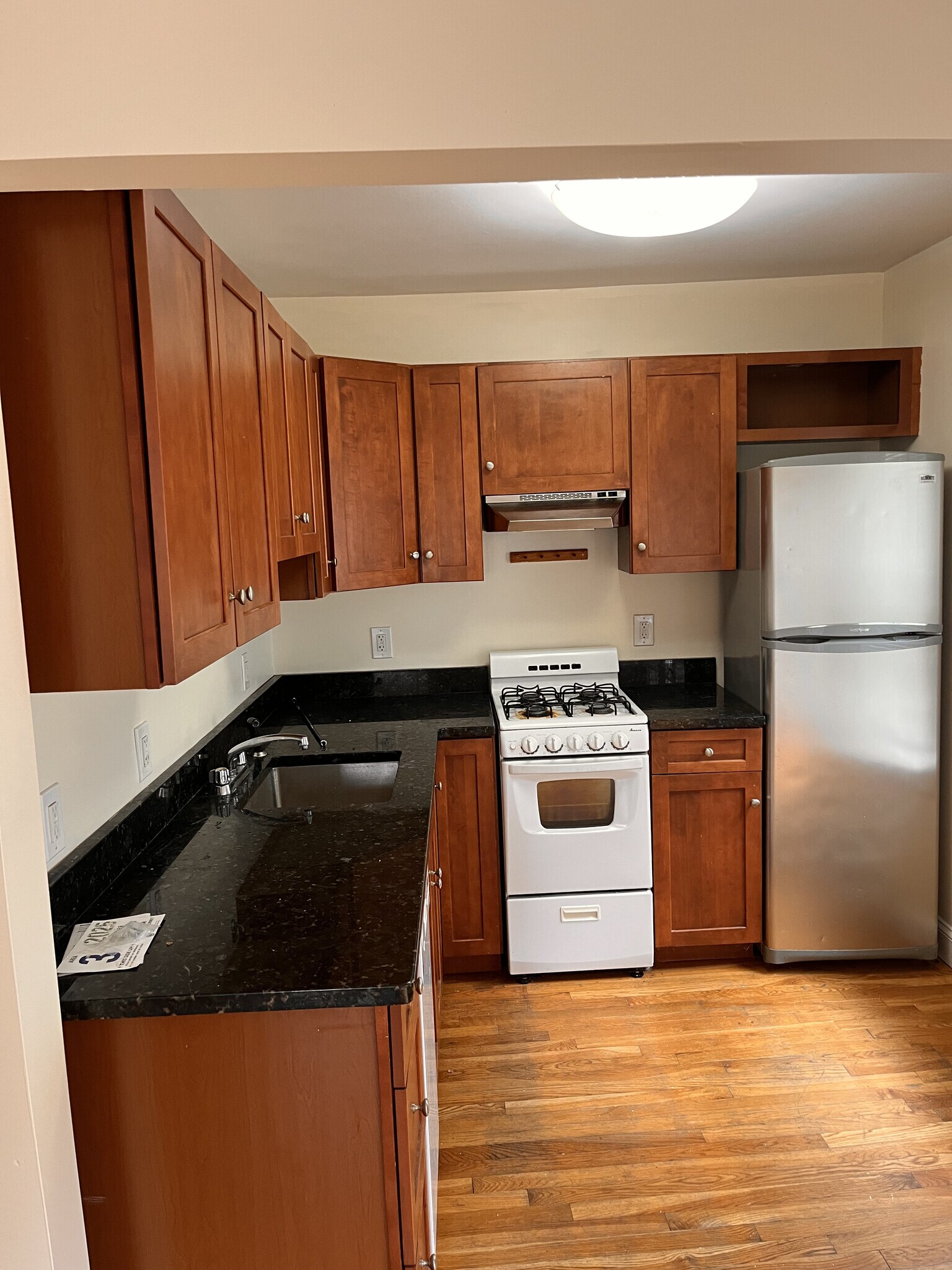 Building Photo - 4 Union Pl