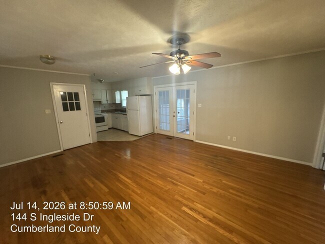 Building Photo - 144 S Ingleside Dr