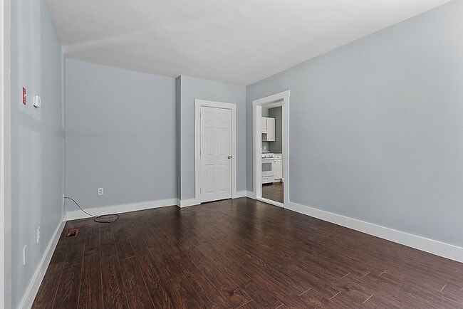 Building Photo - 31 Mill St