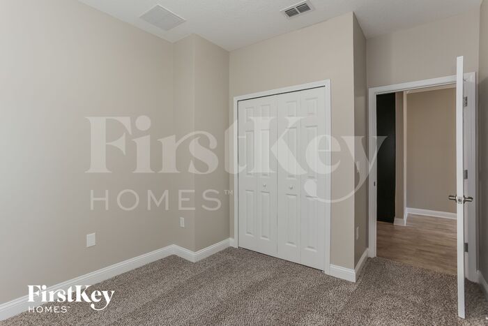 Building Photo - 97329 Harbor Concourse Cir
