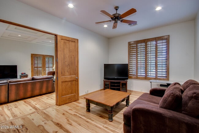 Building Photo - 6526 E Exeter Blvd