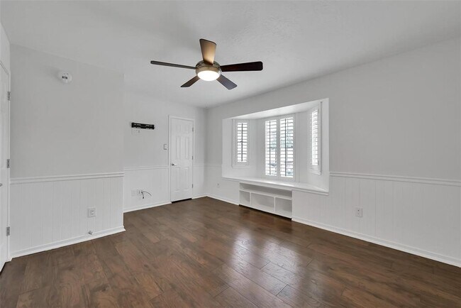 Building Photo - 26907 Castlecliff Ln
